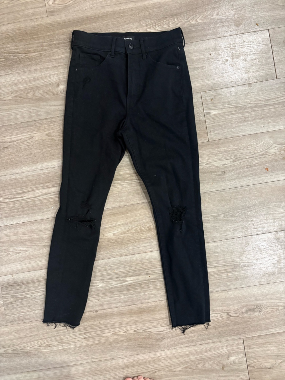 Express Black Women's Skinny Jeans with Knee Distressing